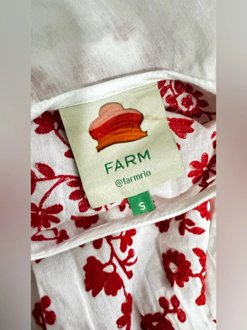 Farm Rio White Peasant with Red Floral Embroidery Long Sleeve Blouse Sz small - Picture 11 of 12